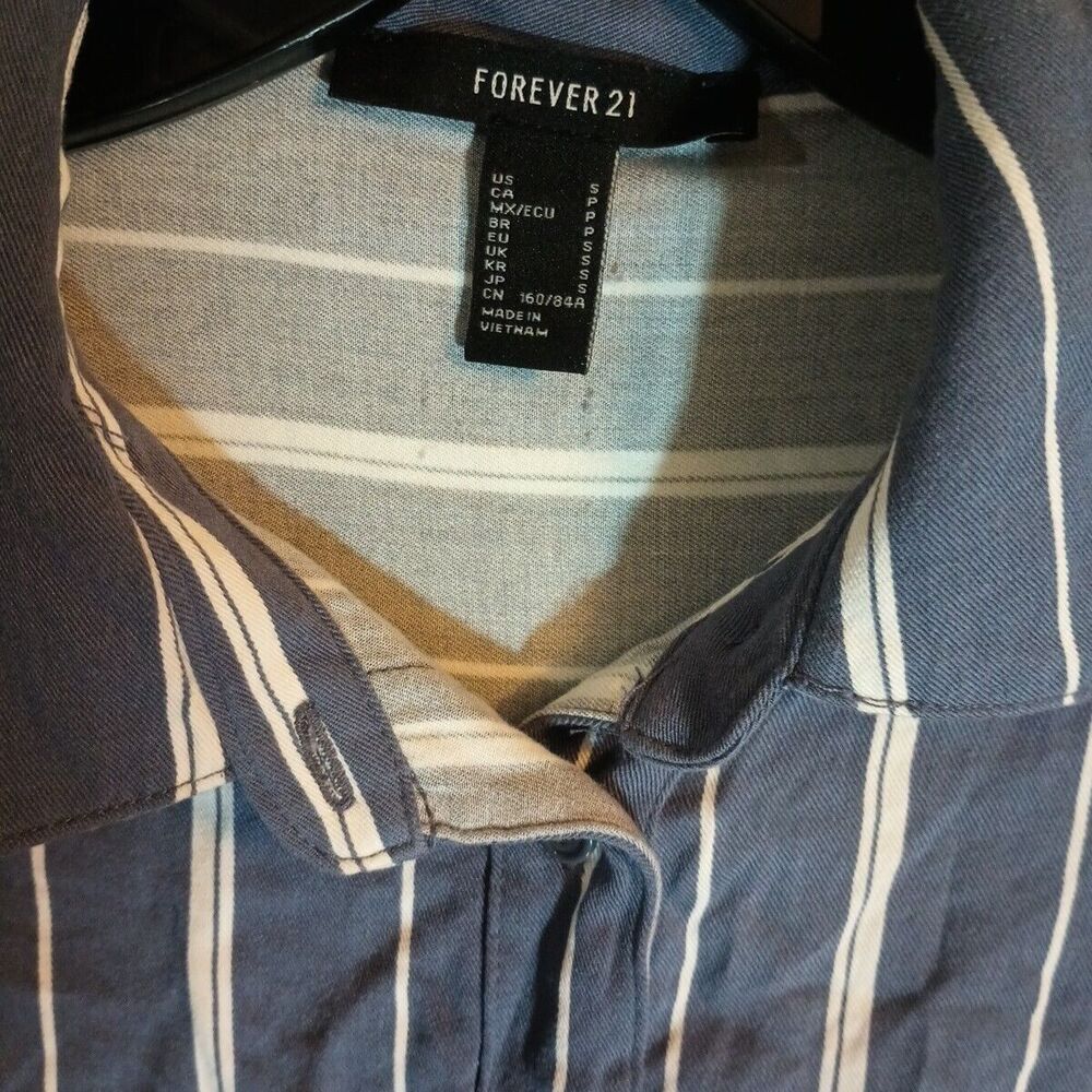 FOREVER 21 Button Down Long Sleeve Blue Striped Casual Shirt Women's Size Small - Picture 6 of 9